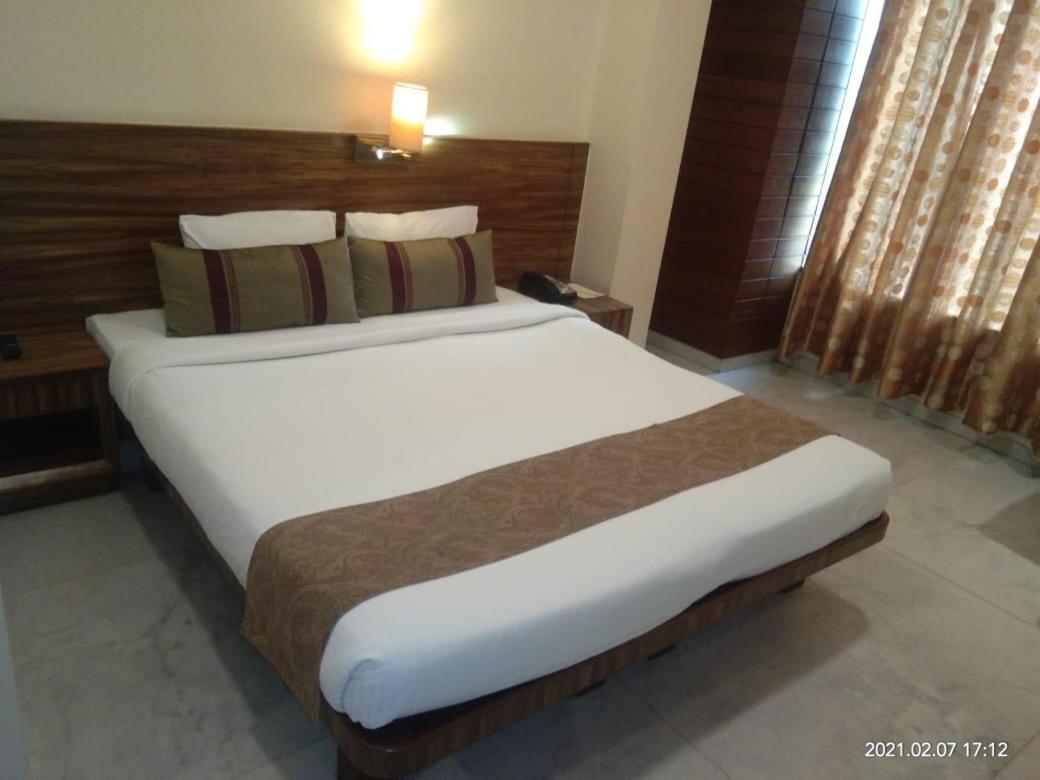 Hotel Jewel Of Chembur Mumbai Ngoại thất bức ảnh